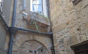 Maisonnette au Cœur de la cité Médiévale.